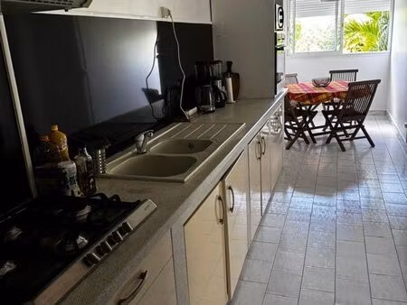 à louer – bas de villa t3 avec terrasse  jardin et parking