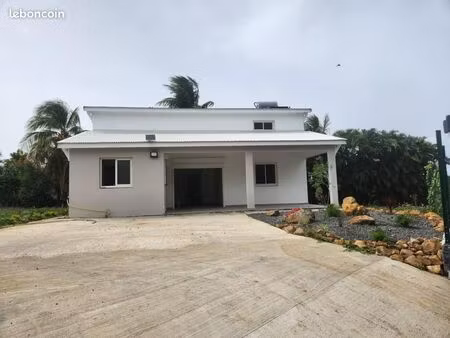 villa 5 pièces 100 m²