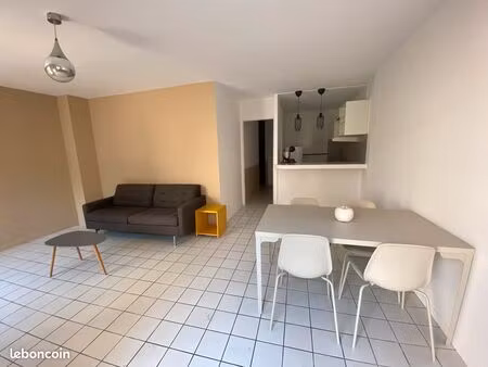 t2 meublé à louer avec jardin secteur fondaudege