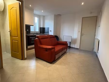 appartement 2 pièces rénové au pied de la gare de bretigny-sur-orge