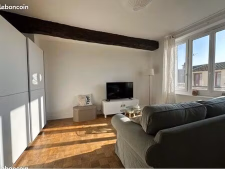 grand studio à louer