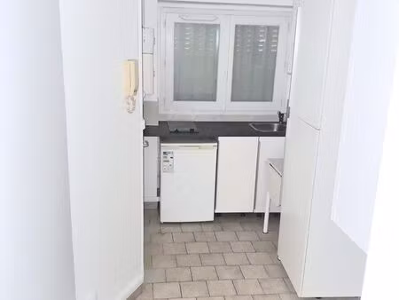 studio rdc – 10m² – centre de massy – proche rer & commodités