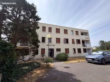à louer – charmant studio de 31 m² avec balcon – quartier calme et résidentiel à montgeron