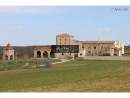 maison 25 pièces 550 m²