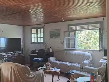 lamentin palmiste villa composee d un f4 + un f2