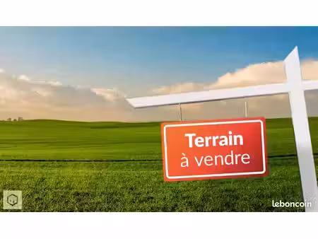 terrain 445 m² creully