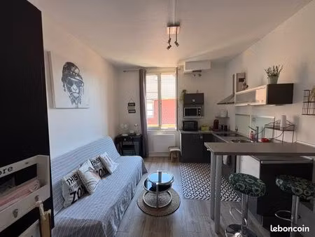 ? à louer beau studio vieille ville de belfort ?