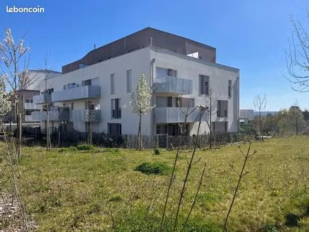 appartement 3 pièces 60 m²