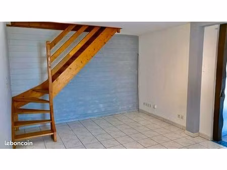 duplex t3 de 63 m² – 2 chambres – parking – chaux (90330)