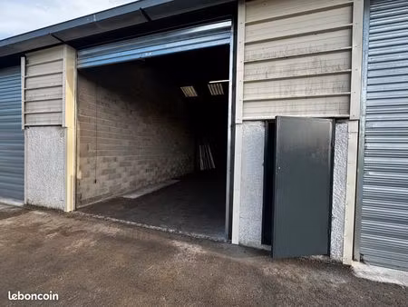 local 200m2