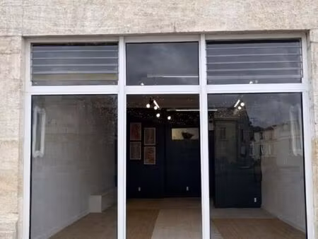 local commercial 28 m²