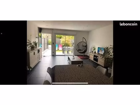 maison à louer à partir d'octobre