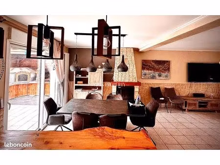 maison 5 pièces 102 m²
