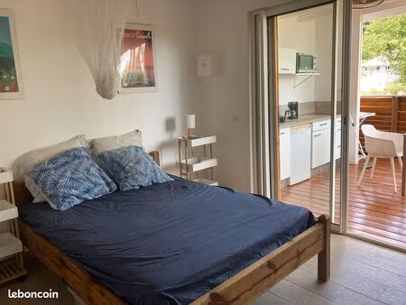 bungalow indépendant disponible août / septembre
