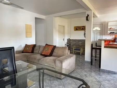 appartement f3 meublé à gosier dampierre