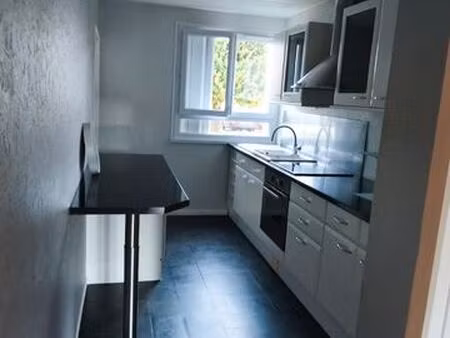 loue t3 et garage fermé