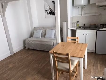 studio cosy 20 m2 plein centre ville libre 1er septembre avec machine à laver et sèche lin