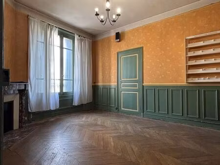 bureaux 59 m² maisse