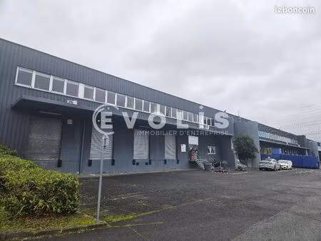 local industriel 1 455 m²
