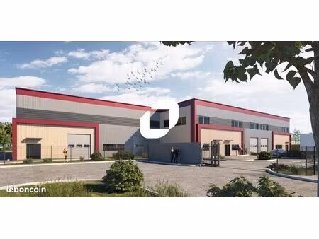 local d'activité 368 m²