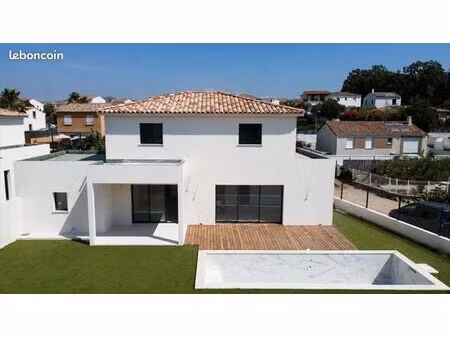 villa neuve 130 m² avec piscine – 4 chambres – puget-sur-argens