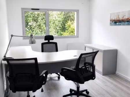 bureau équipé connecté 13m2