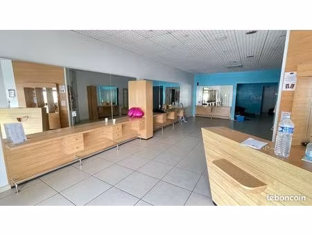 a louer local commercial centre commercial talma