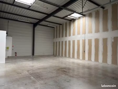 à louer – local d'activités de 185 m²