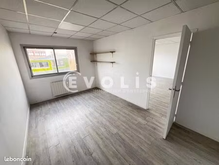 bureaux 70 m²