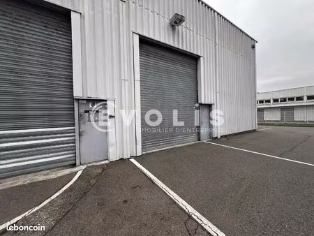 local d'activité 450 m²