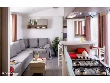 mobil home sur emplacement aux mathes