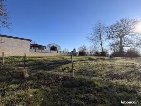 terrain à bâtir de 900 m² à sansac-de-marmiesse (15)