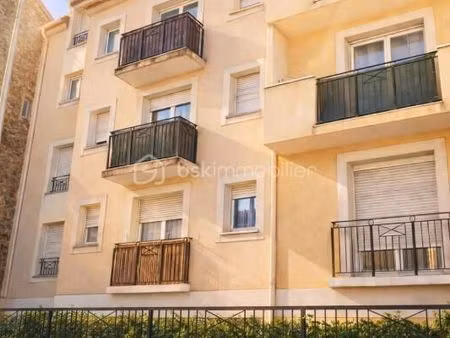 immeuble 10 pièces 493 m²
