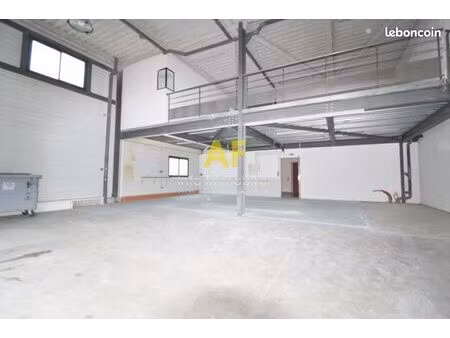 local 197 m² fréjus
