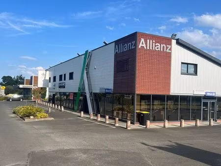 local commercial 150 m² - créon la sauve