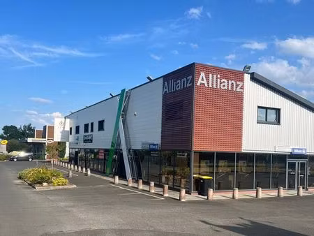 locaux commerciaux 250 m² - créon la sauve