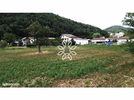 terrain 2469 m² massiac
