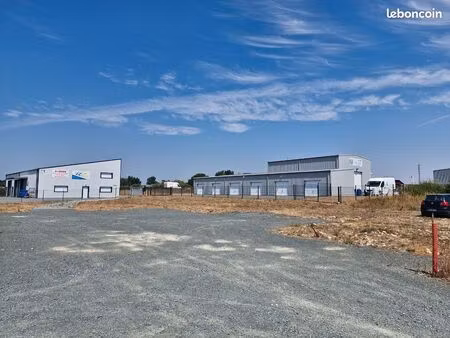 terrain pro 720m² avec permis accordé (bâtiment 320m²) - st porchaire