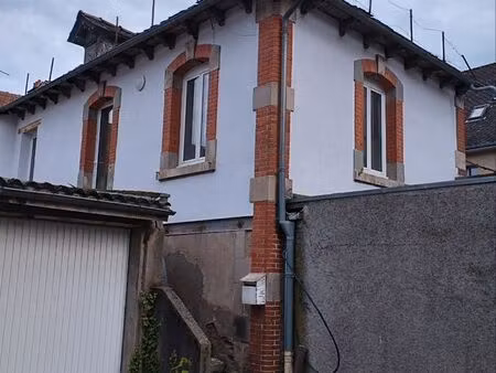 t2 de 48 m² – hyper-centre d’aurillac – disponible le 1er septembre 2026