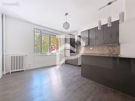 appartement 3 pièces 50 m²