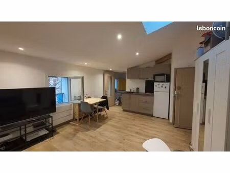 studio - 22 m2 rénové et meublé