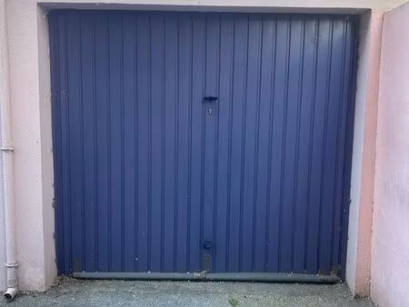 location garage la garde