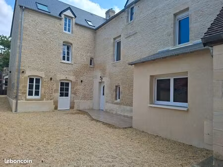 maison de bourg en pierre