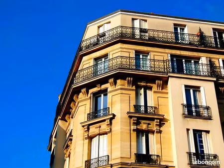 très bel immeuble haussmannien  appartement clé en main  rénové et entièrement meublé  der