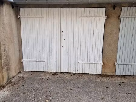 garage à vendre. dijon