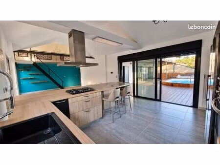 maison 8 pièces 161 m²