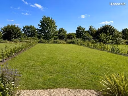 terrain 281 m² rochefort