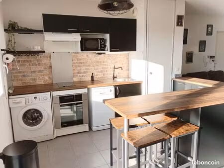 appartement avec balcon + place  quartier golf
