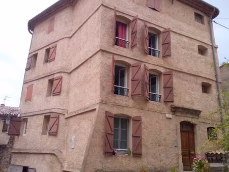 appartement au calme centre village