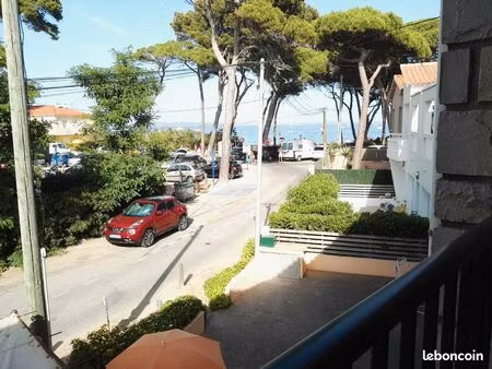 de septembre à mi mai : beau et grand 3 pièces meublé devant la plage des pesquiers